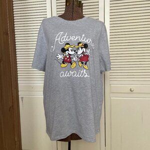 Disney Mickey & Minnie Mouse T-Shirt “Adventure Awaits” Women’s XL